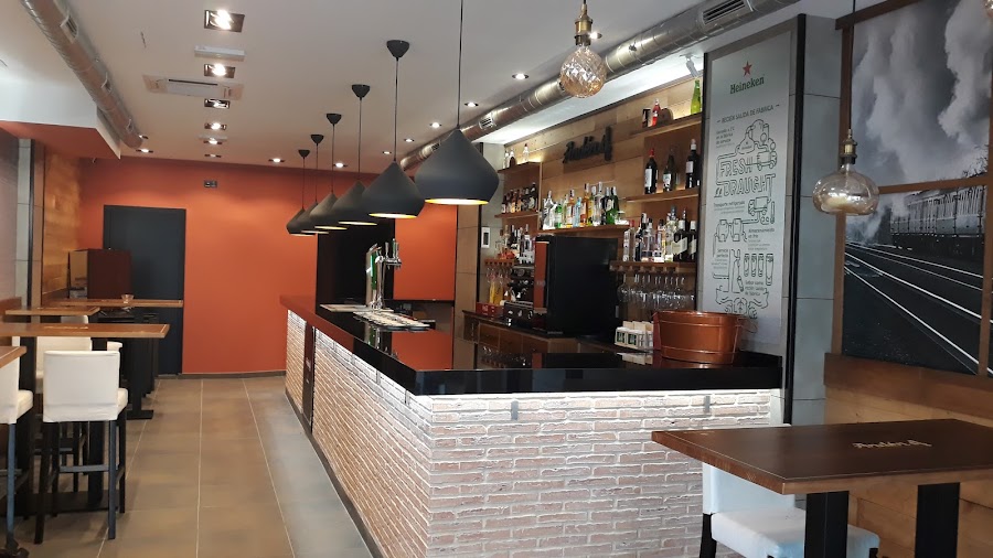 Andén 4 - Restaurante & Cervecería