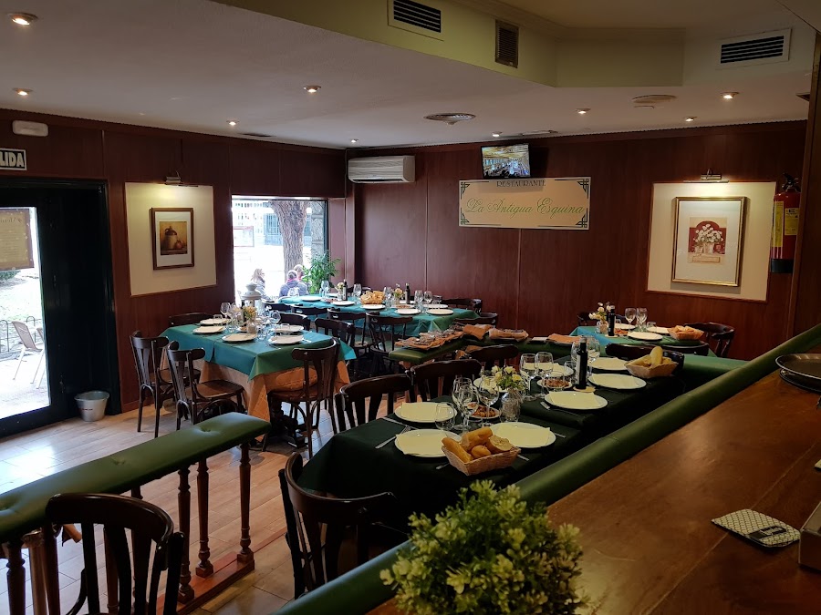 La Antigua esquina, bar restaurante