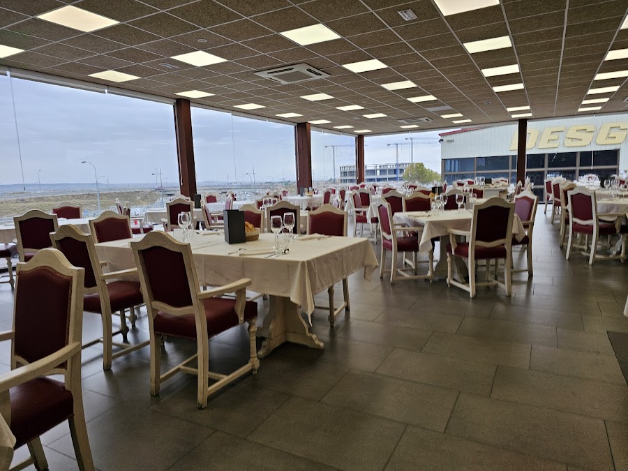 Restaurante Desguaces la Torre (La Torre Hostelería)...cafeteria