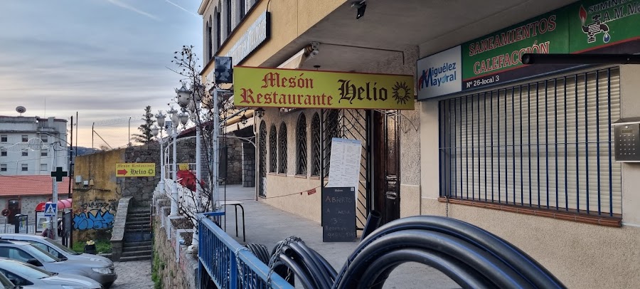 Restaurante Helio (horario de reservas de Miercoles a Domingo de 10:00 a 20:00)