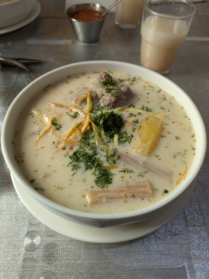 Restaurante La Sazon Boliviana