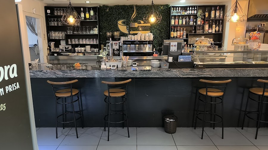 Restaurante Yoldaş Pizza & Grill