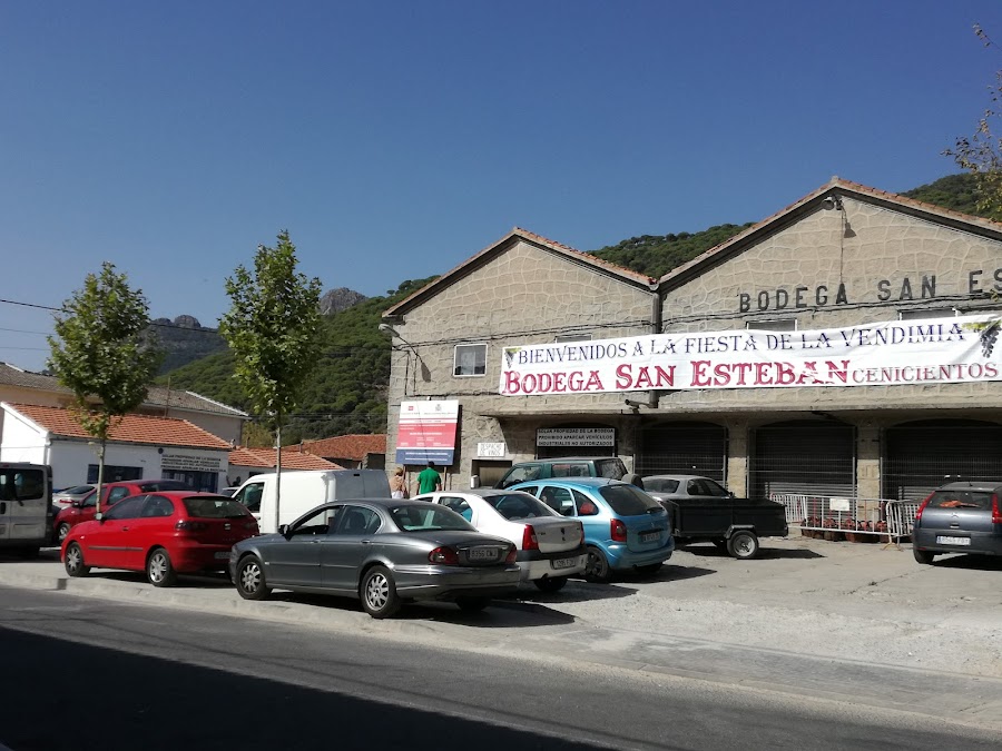 Bar de copas Saavedra .