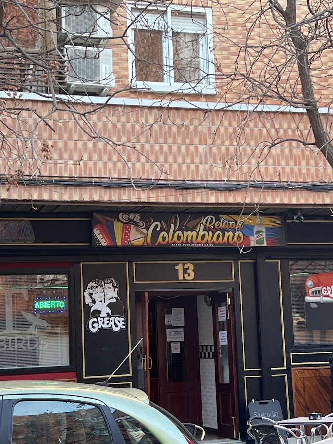 Bar Relaax Colombiano