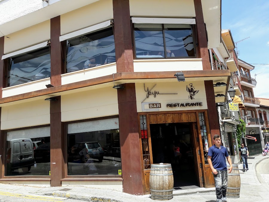 RESTAURANTE YEYU ( En terraza NO realizamos reserva)